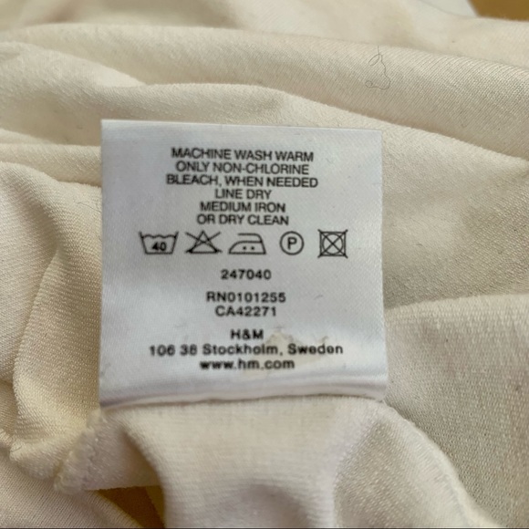 ❌ SOLD ❌ H&M Y2K white jersey halter top- Sz M - Picture 9 of 10